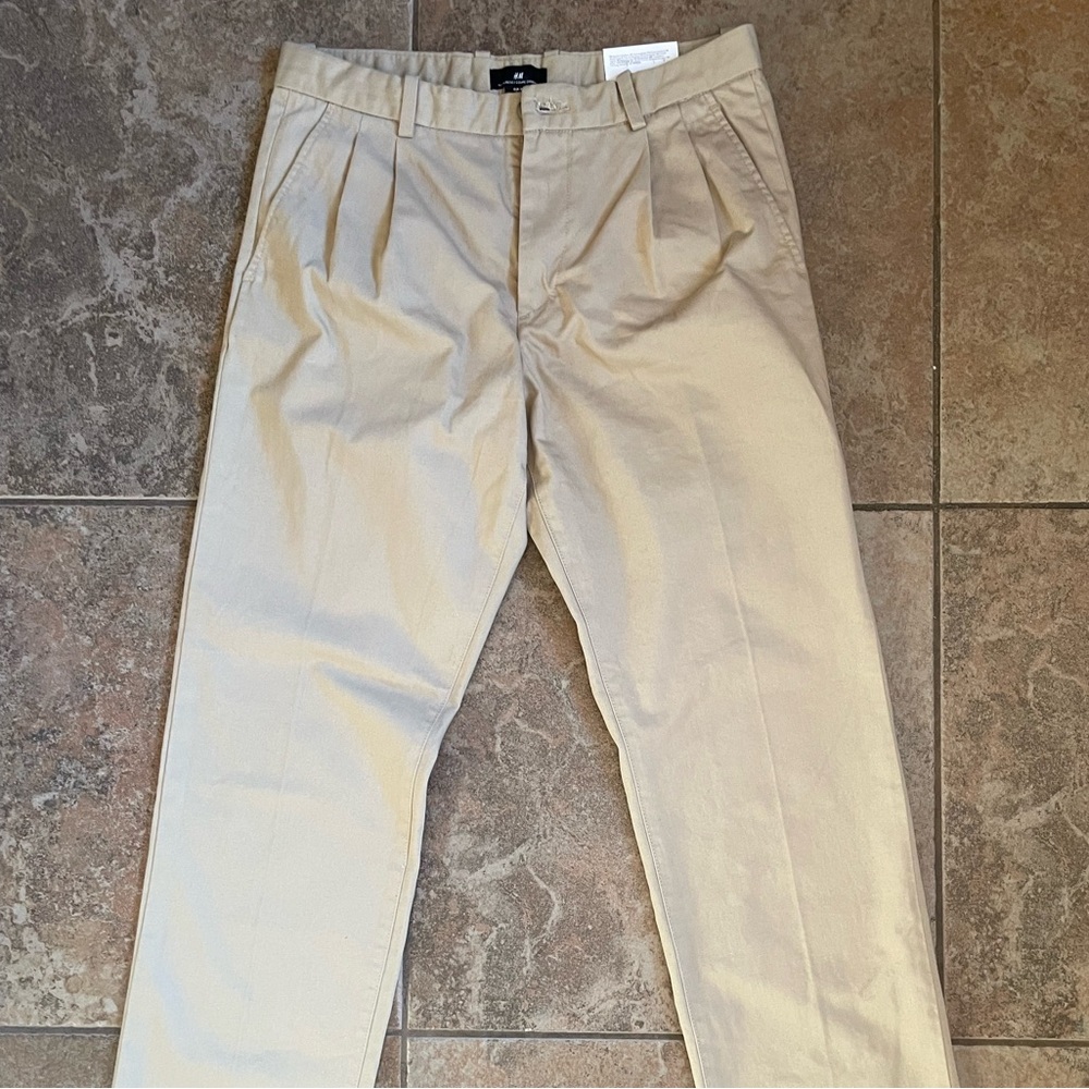 H&M Men's Light Tan Chinos